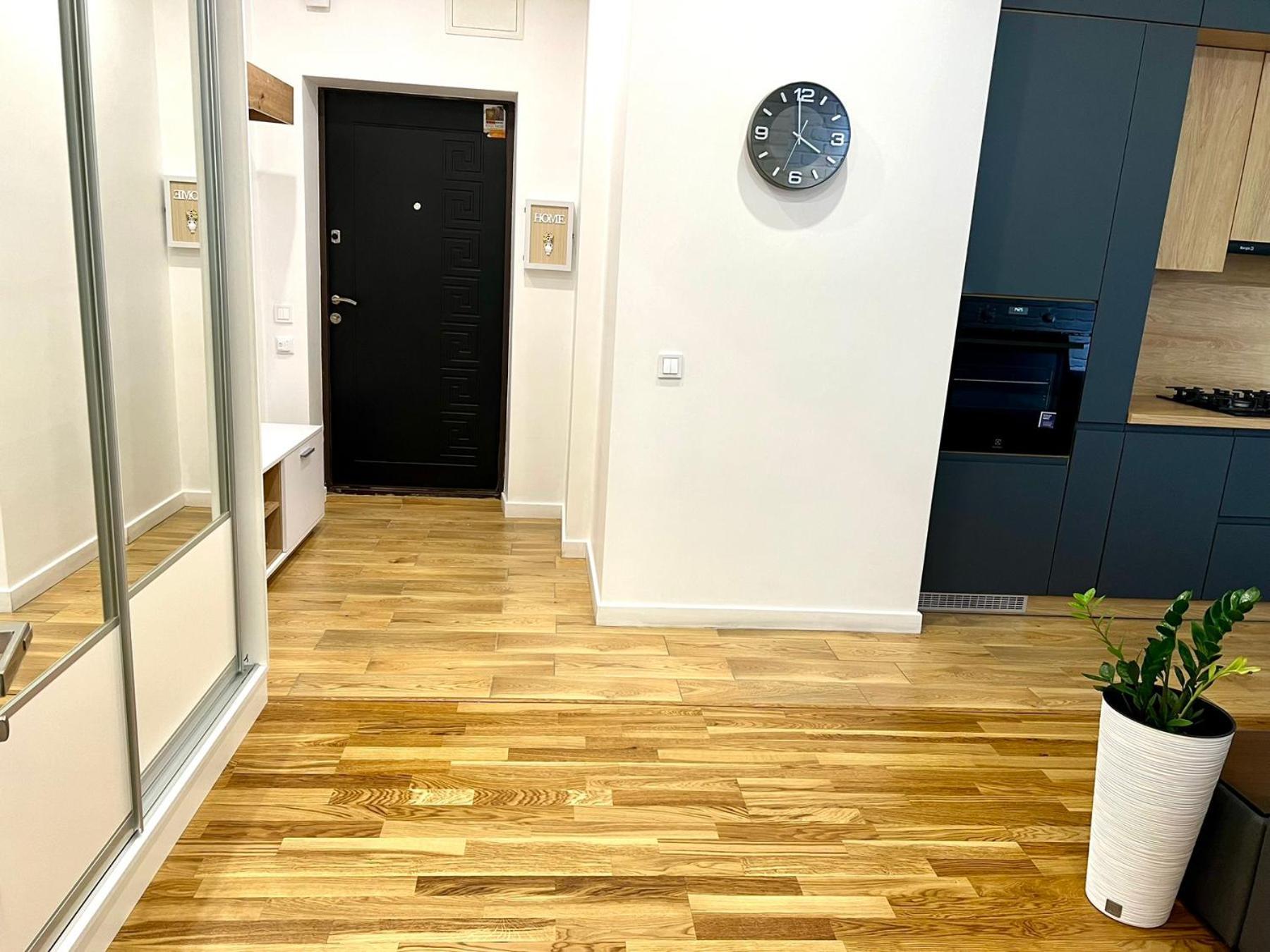 Osapart Nice Apartment In A Complex Great Britain Lviv Ngoại thất bức ảnh