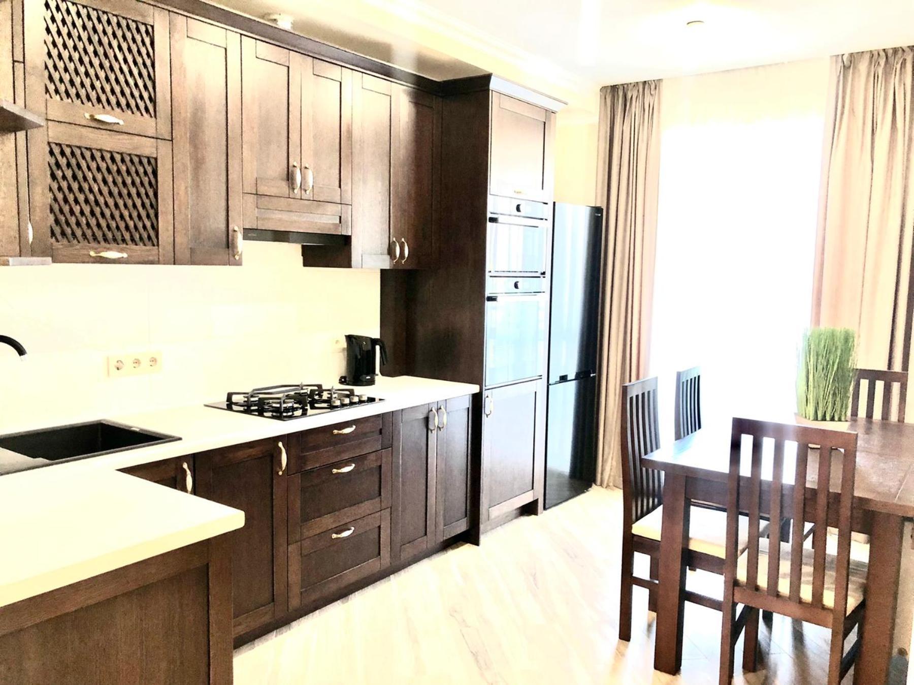 Osapart Nice Apartment In A Complex Great Britain Lviv Ngoại thất bức ảnh