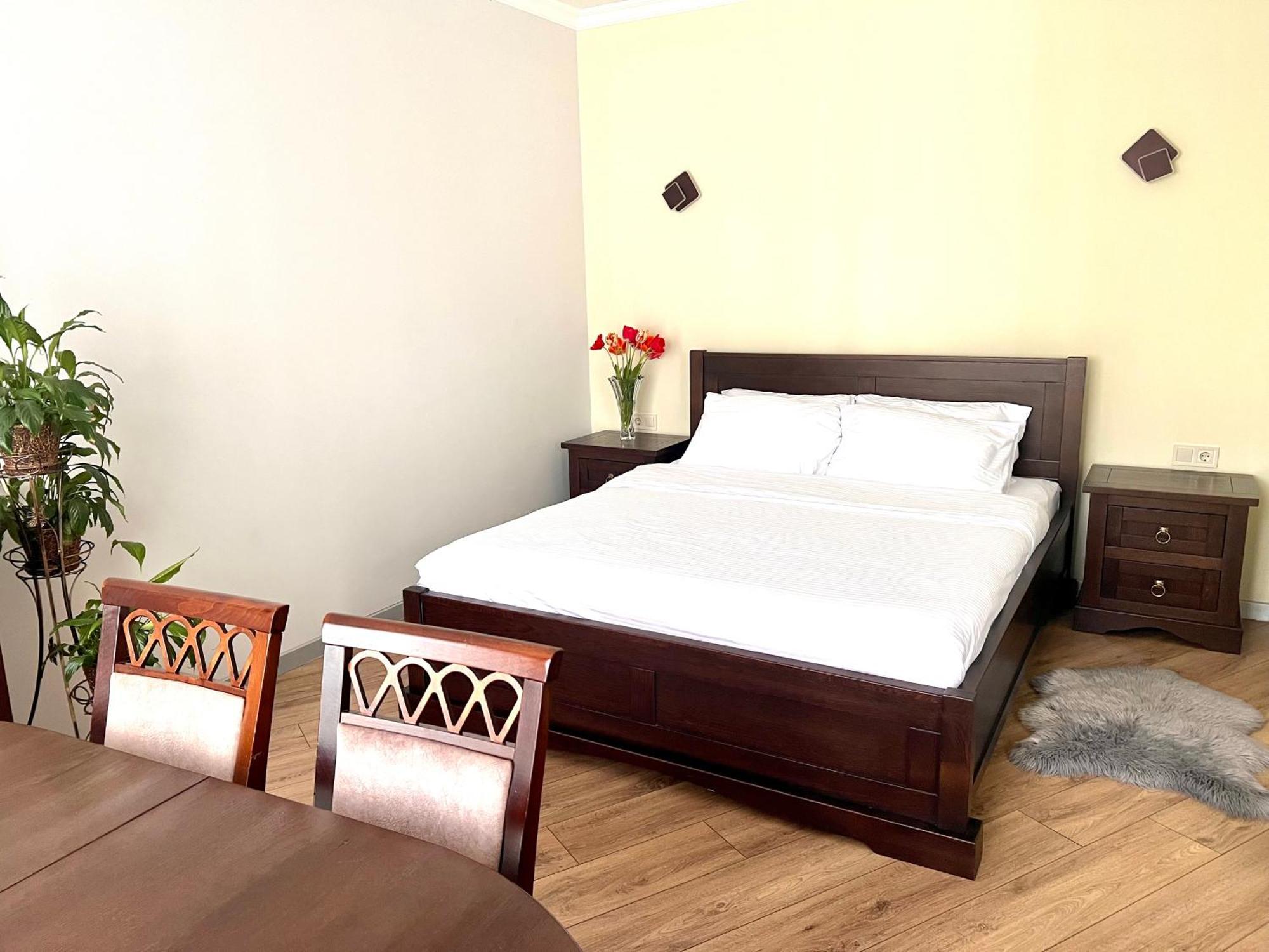 Osapart Nice Apartment In A Complex Great Britain Lviv Ngoại thất bức ảnh